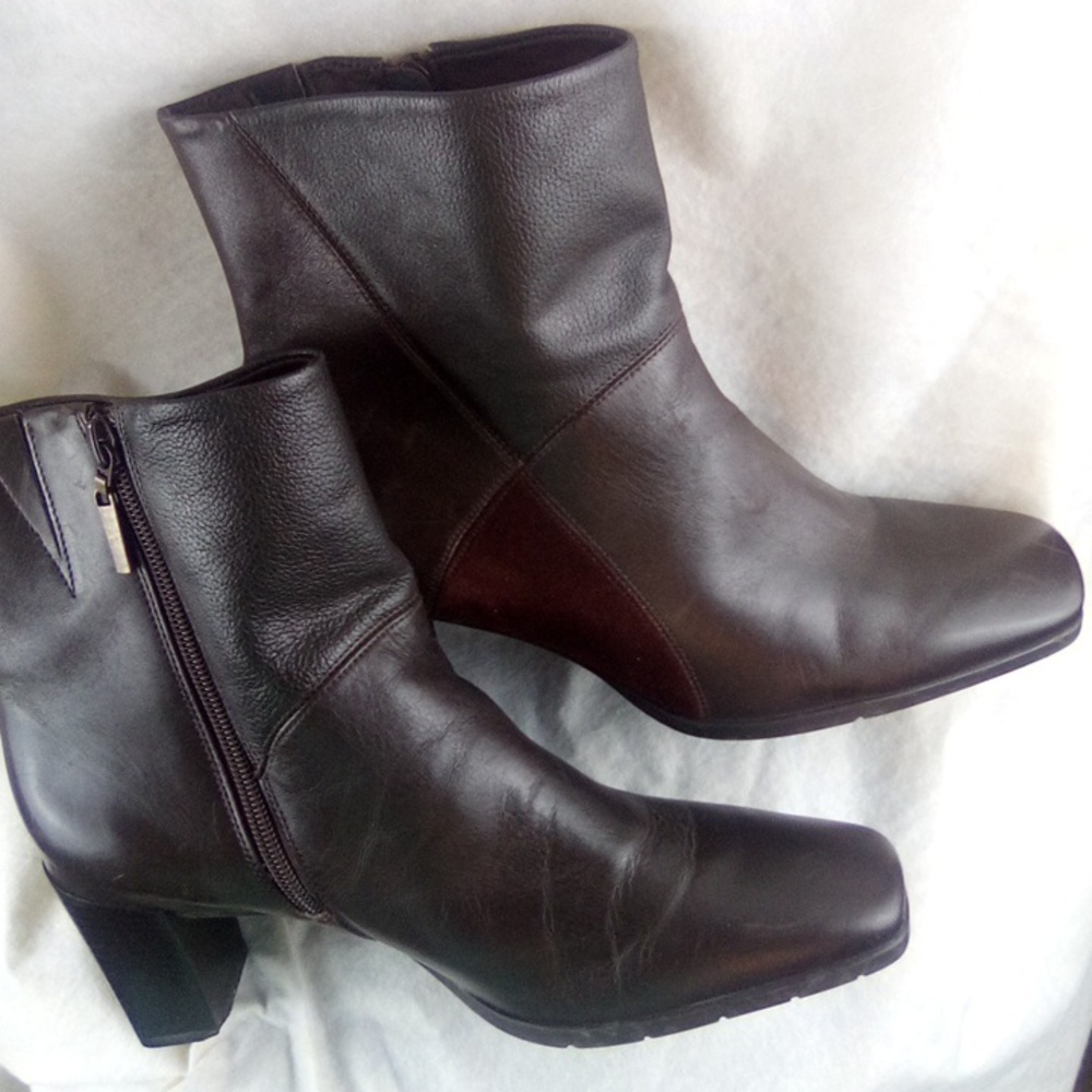 EASY SPIRIT BOOTS - Picture 3 of 9